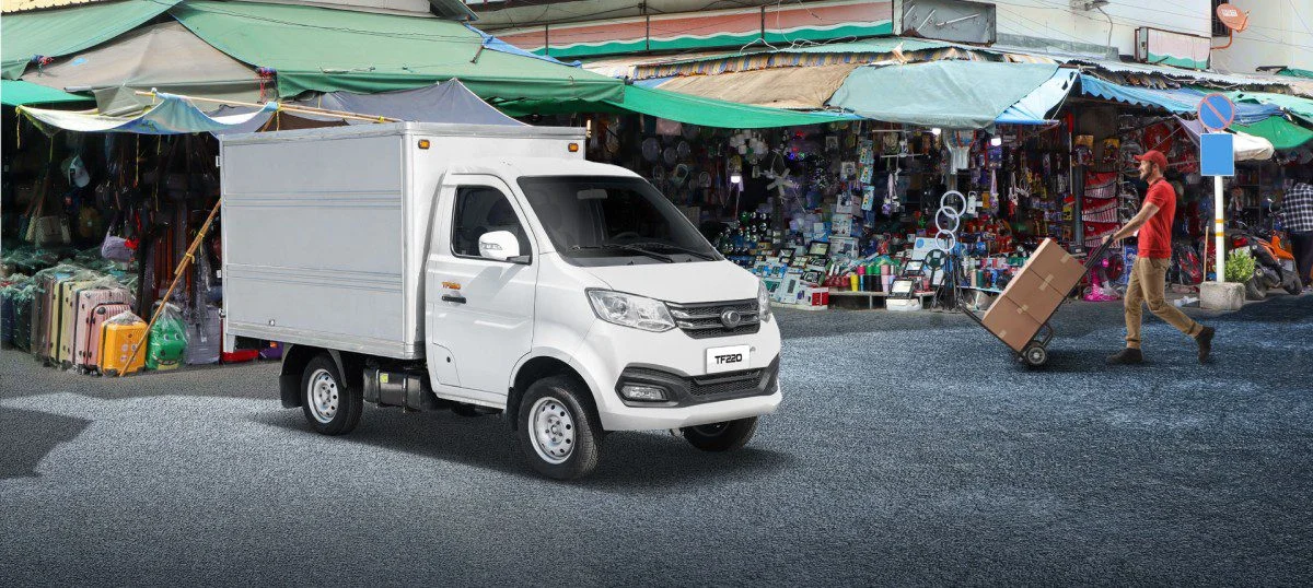 THACO TF220 THÙNG KÍN- Tải trọng 990kg