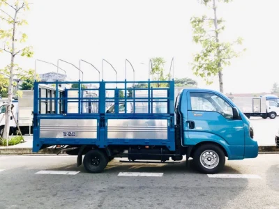 Xe tải Kia K200 mui bạt 5 bửng