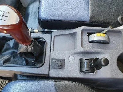 Xe ben 2 cầu 5 tấn thùng 4 khối tự đổ Forland FD990-4WD