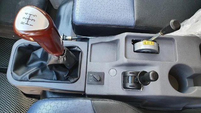 Xe ben 2 cầu 5 tấn thùng 4 khối tự đổ Forland FD990-4WD