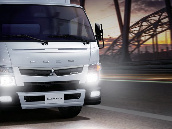 Xe tải Fuso Canter TF4.9 - tải trọng 1.99 tấn