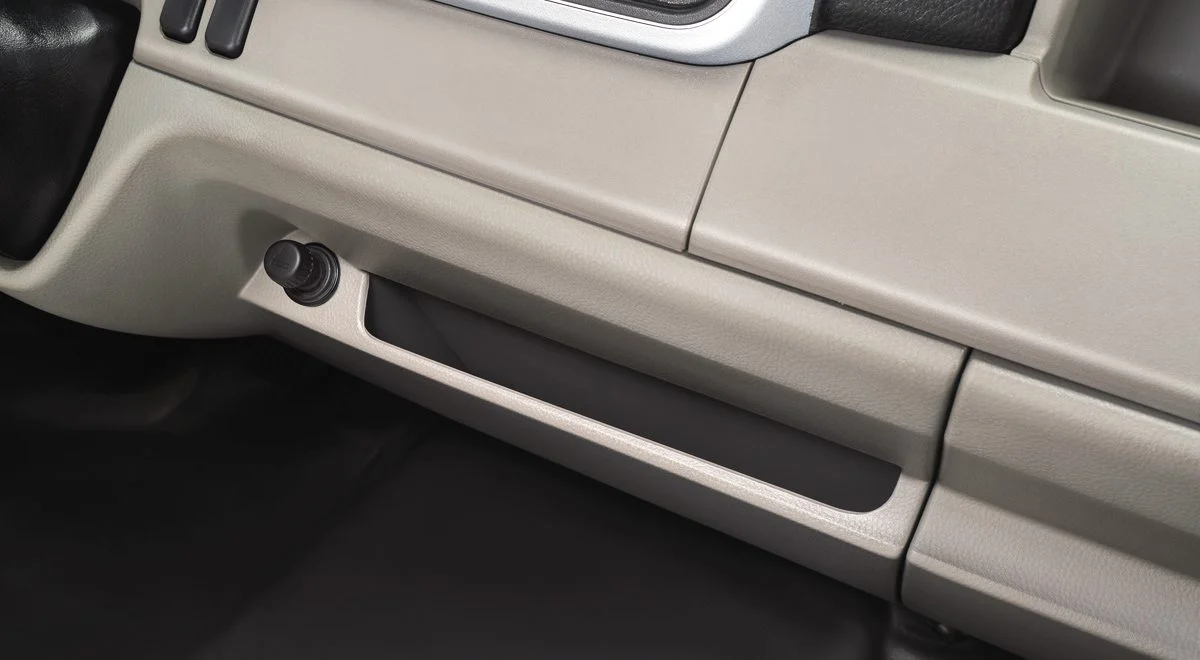 Xe tải Fuso Canter TF4.9 - tải trọng 1.99 tấn