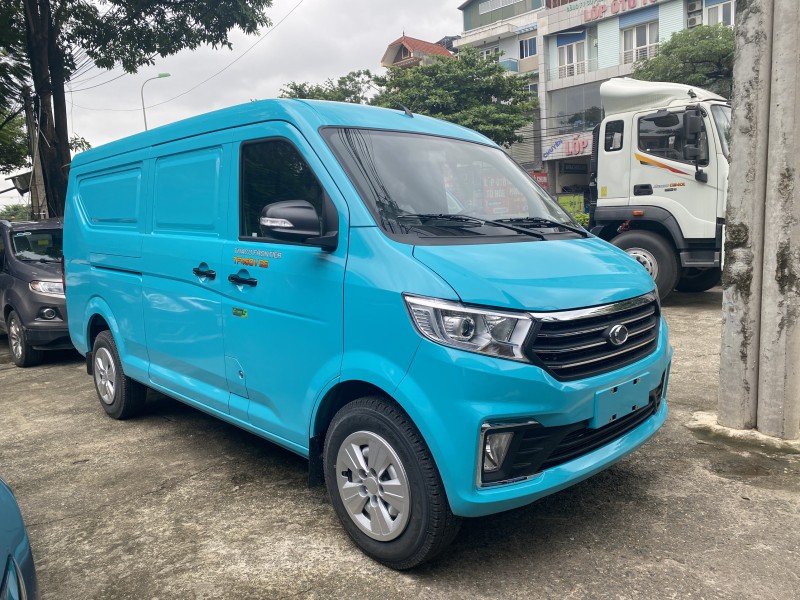 Xe tải van 2 chỗ Thaco TF450V 2S, thùng dài 2.6 mét