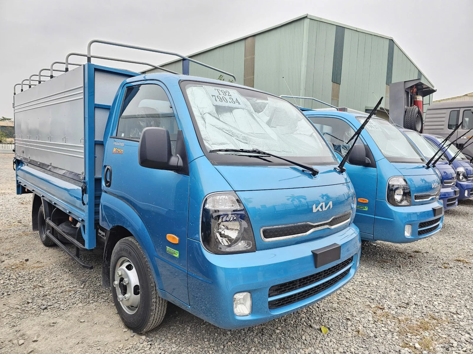 KIA K250.E5 - MUI BẠT 3 BỬNG - 1.49/ 2.49 TẤN