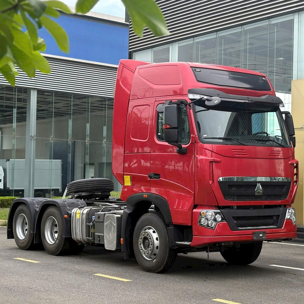 ĐẦU KÉO HOWO SITRAK T7H - CẦU 1 CẤP ( CẦU LÁP ) ĐẦU KÉO HOWO SITRAK T7H - CẦU 1 CẤP ( CẦU LÁP )